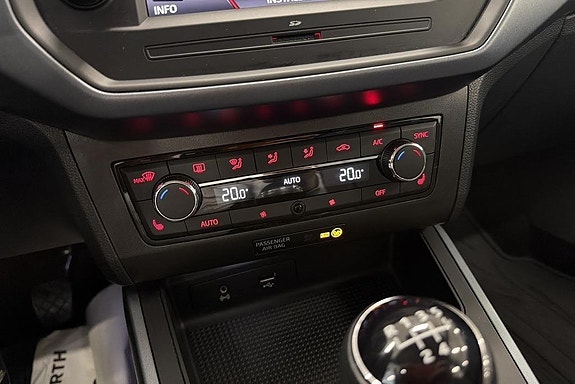 Seat Arona 13 of 14