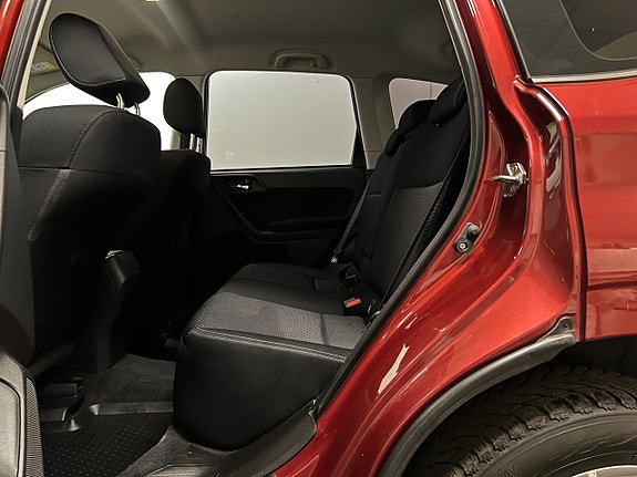 Subaru Forester 25 of 27