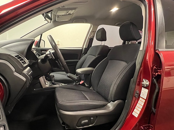 Subaru Forester 9 of 27