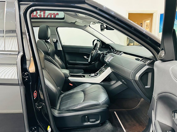 Land Rover Range Rover Evoque 13 of 23