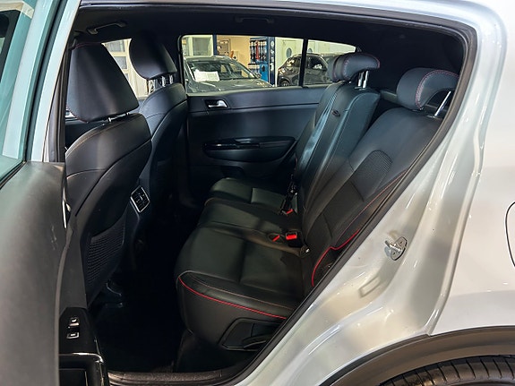 Kia Sportage 8 of 17