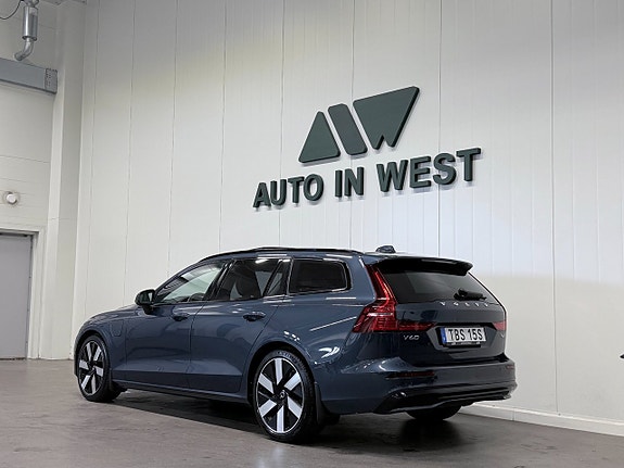 Volvo V60 4 of 23