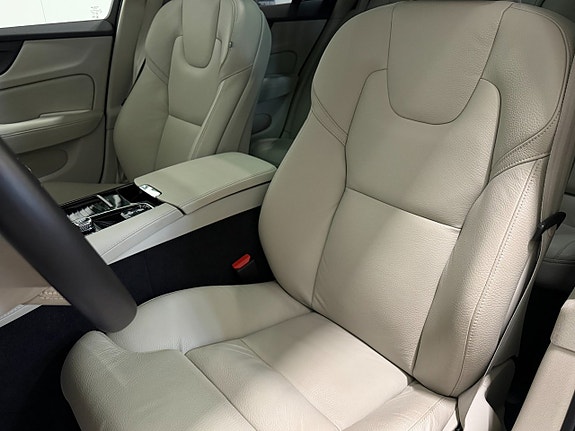Volvo V60 8 of 23