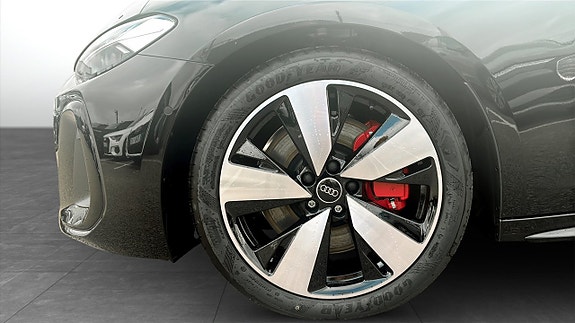 Audi A5 6 of 12