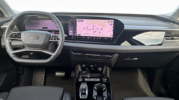 Audi Q6 e-tron 10 of 13