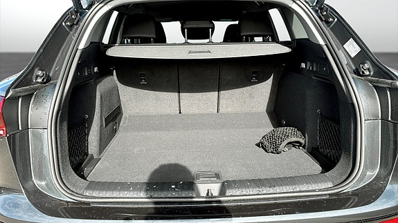 Audi Q6 e-tron 13 of 13