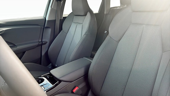 Audi Q6 e-tron 8 of 13