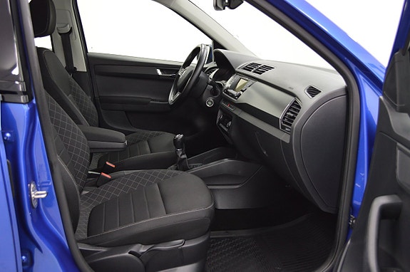 Skoda Fabia 9 of 23