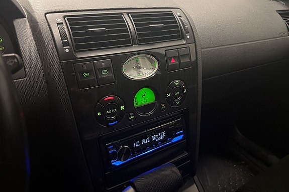 Ford Mondeo 10 of 13