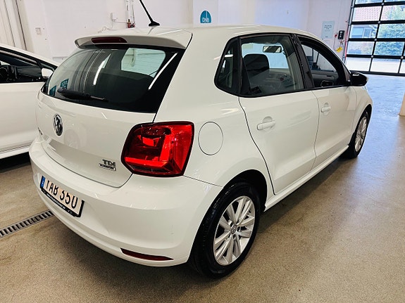 Volkswagen Polo 13 of 23