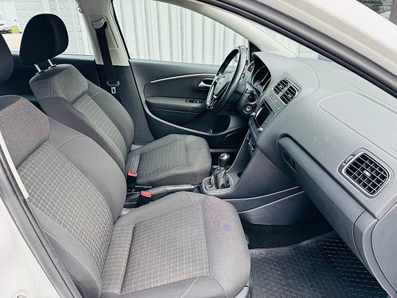 Volkswagen Polo 5 of 23