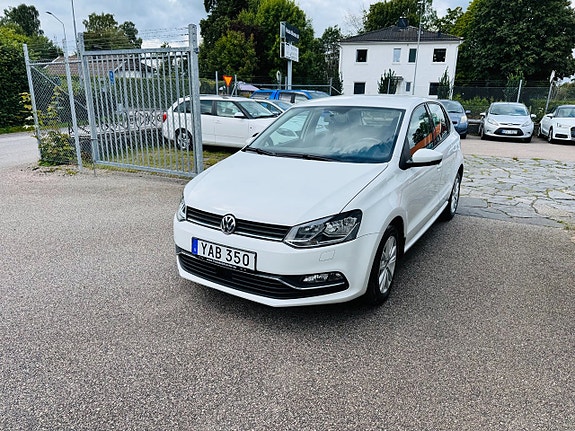 Volkswagen Polo 2 of 23