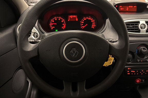Renault Clio 5 of 13