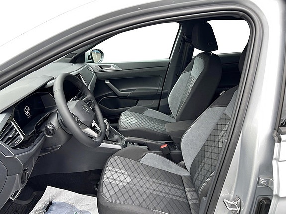 Volkswagen Taigo 10 of 12