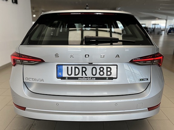 Skoda Octavia 14 of 20