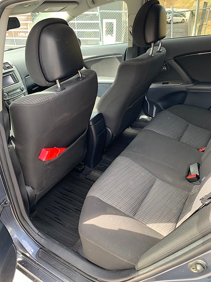 Toyota Avensis 7 of 8