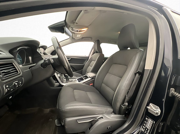 Volvo XC70 14 of 30