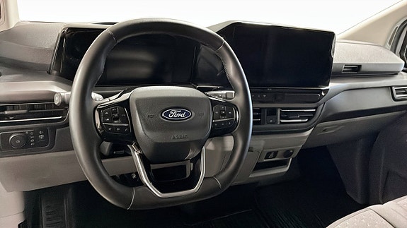Ford Custom Tourneo 4 of 9