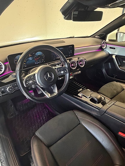 Mercedes-Benz A200 7 of 9