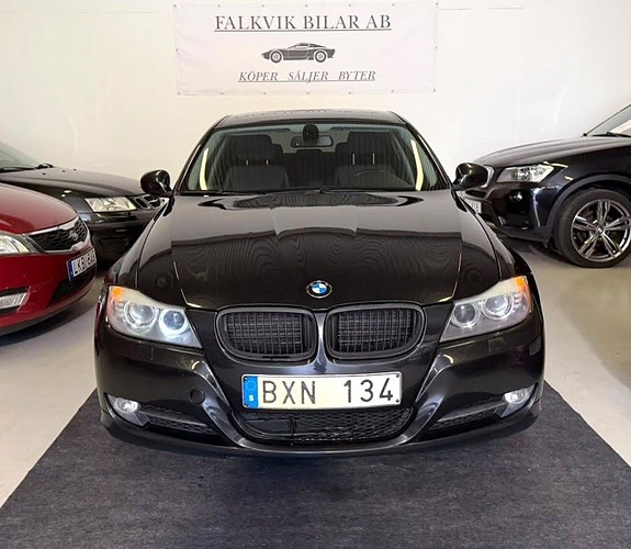 BMW 320i 6 of 24
