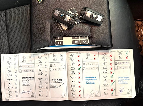 BMW 320i 23 of 24