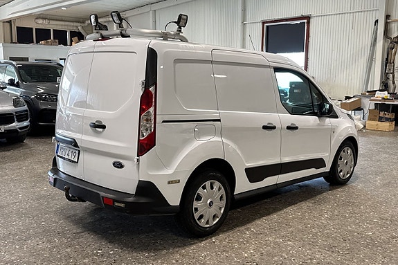 Ford Transit Connect 19 of 23