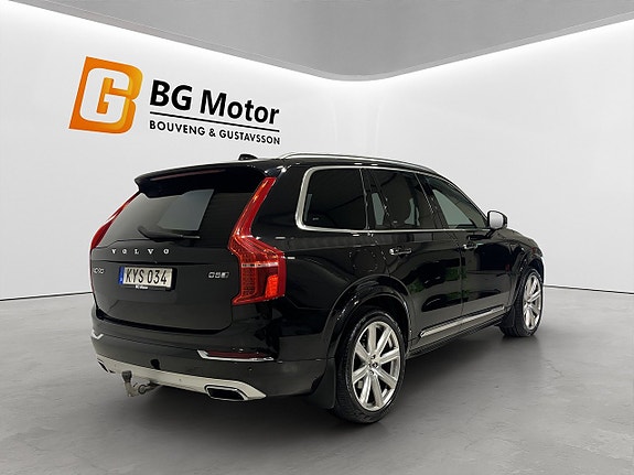 Volvo XC90 4 of 22