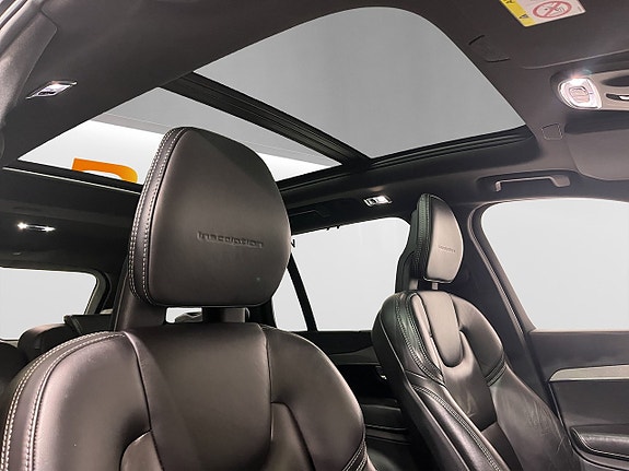Volvo XC90 10 of 22