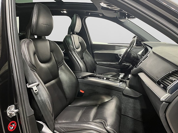 Volvo XC90 9 of 22