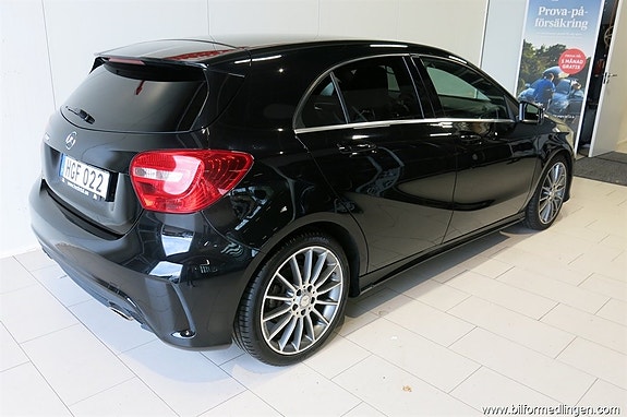 Mercedes-Benz A180 2 of 15