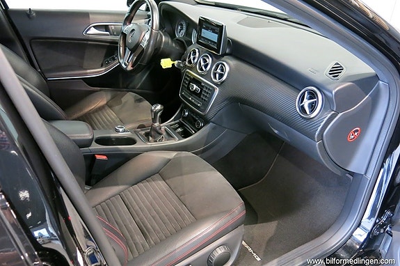 Mercedes-Benz A180 10 of 15