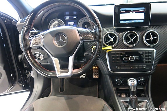 Mercedes-Benz A180 9 of 15