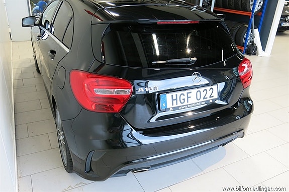 Mercedes-Benz A180 6 of 15