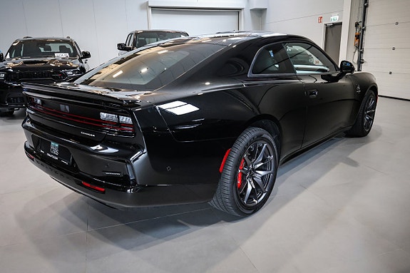 Dodge Charger 9 of 30