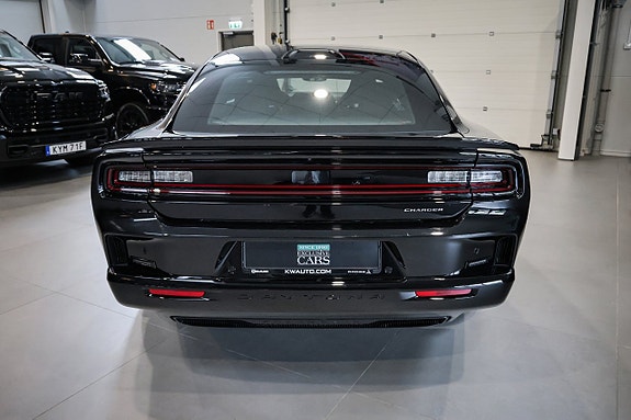 Dodge Charger 8 of 30