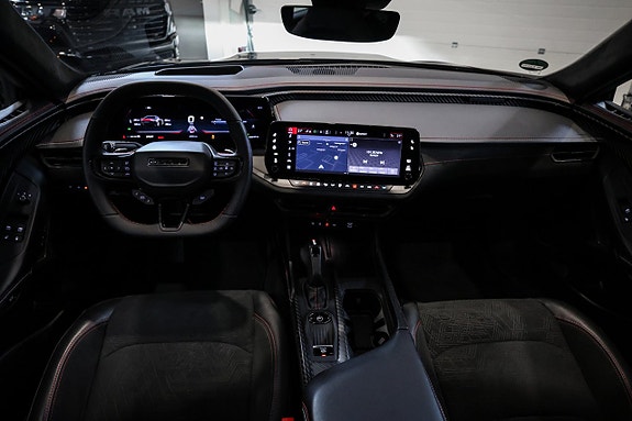 Dodge Charger 12 of 30
