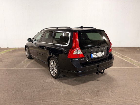 Volvo V70 3 of 10