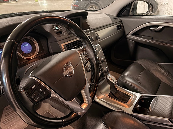 Volvo V70 6 of 10