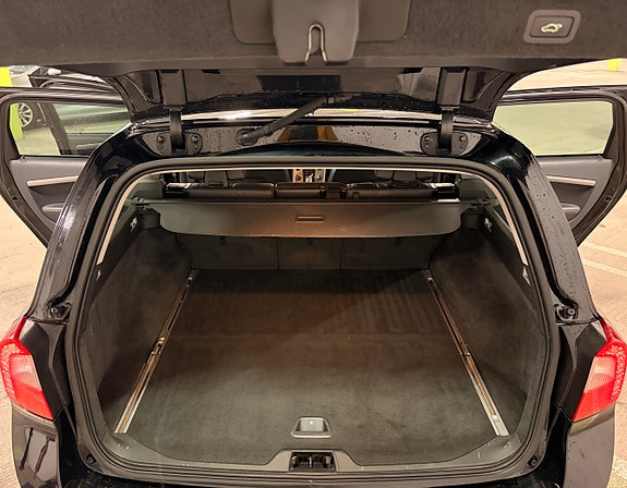 Volvo V70 9 of 10