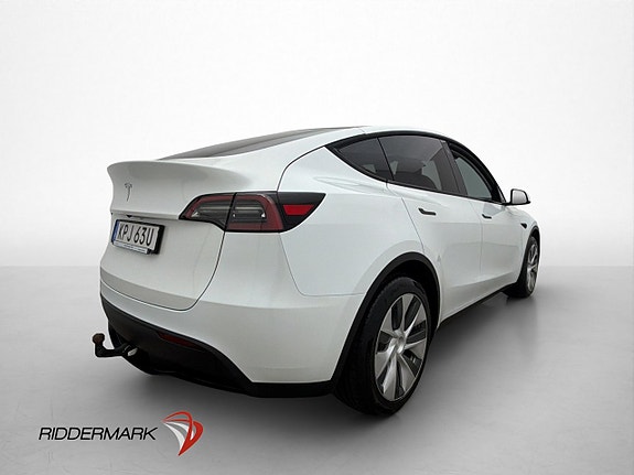 Tesla Model Y 5 of 30