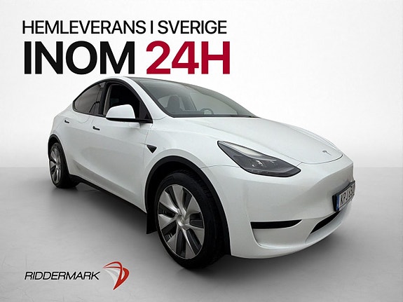 Tesla Model Y 4 of 30