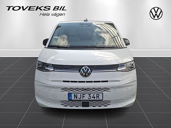 Volkswagen Multivan 6 of 14