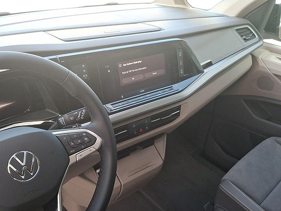 Volkswagen Multivan 10 of 14