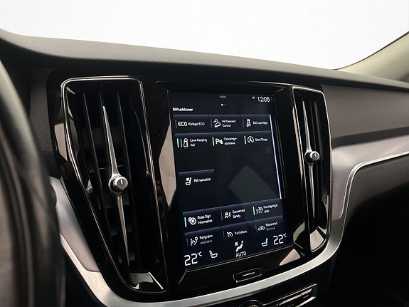 Volvo V60 Cross Country 22 of 30