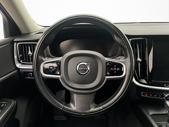 Volvo V60 Cross Country 10 of 30