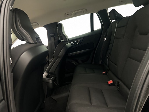 Volvo V60 Cross Country 15 of 30