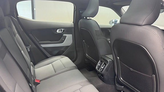 Polestar 2 14 of 23