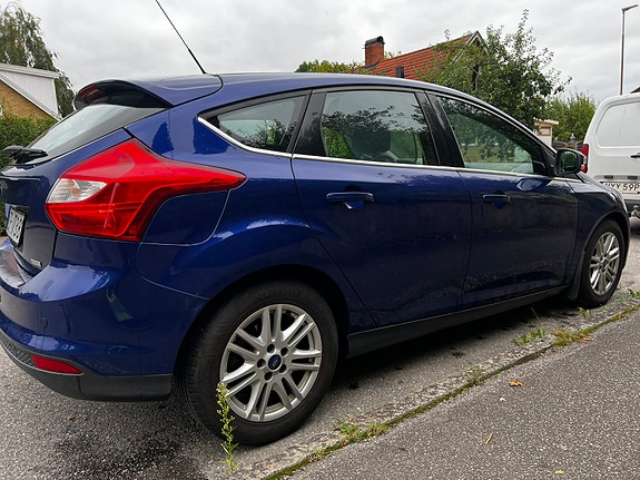 Ford Focus 5 of 11