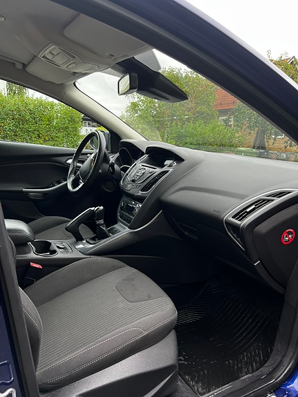 Ford Focus 7 of 11