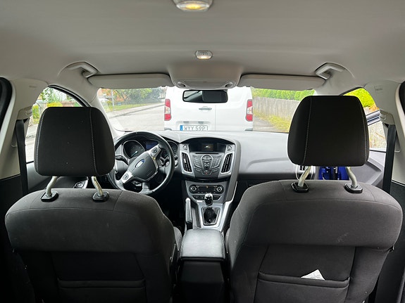 Ford Focus 8 of 11